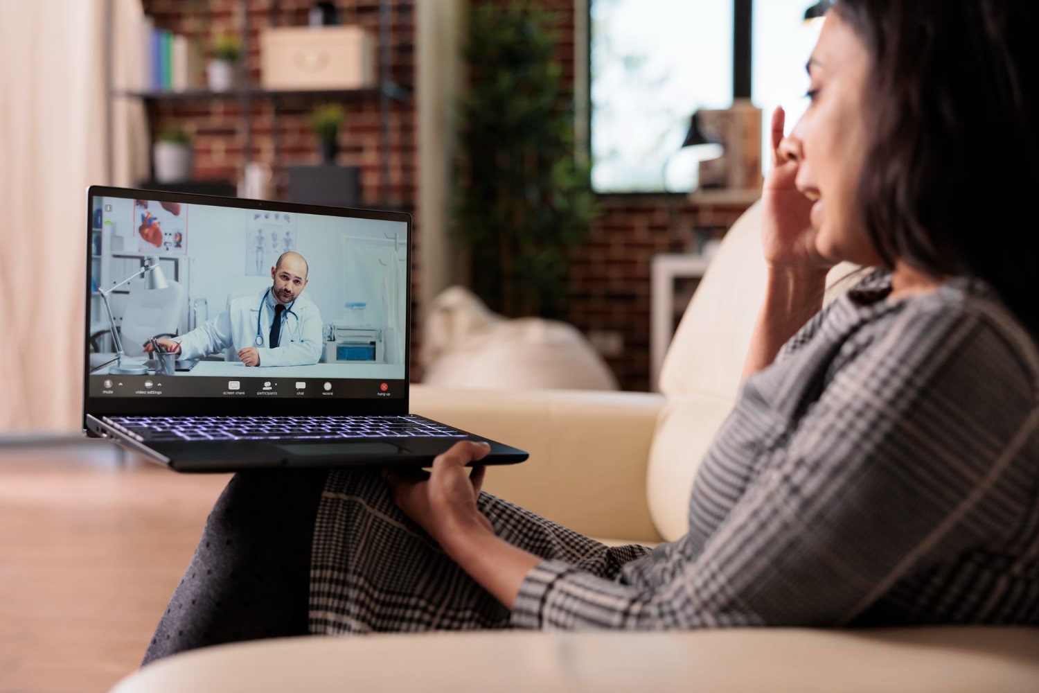 Everything You Need To Know About Telemedicine vs. Virtual Care